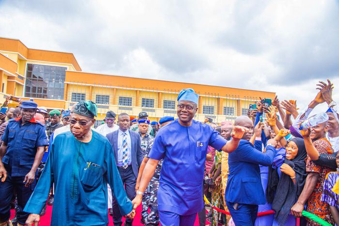 Makinde inaugurates Iseyin Campus of Ladoke Akintola of Technology. [Twitter:@seyiamakinde]