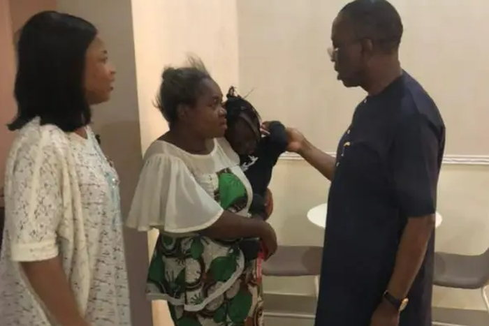 Governor Ifeanyi Okowa of Delta State visits widow of Ariyo Dare-Atoye. (Legit)