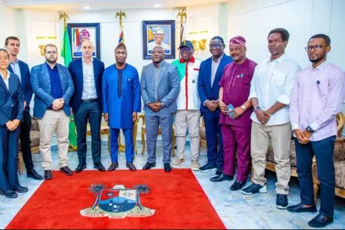 Lagos State Deputy Gov. Dr Obafemi Hamzat (middle) officials of CAF and officials of the state government. [NAN]