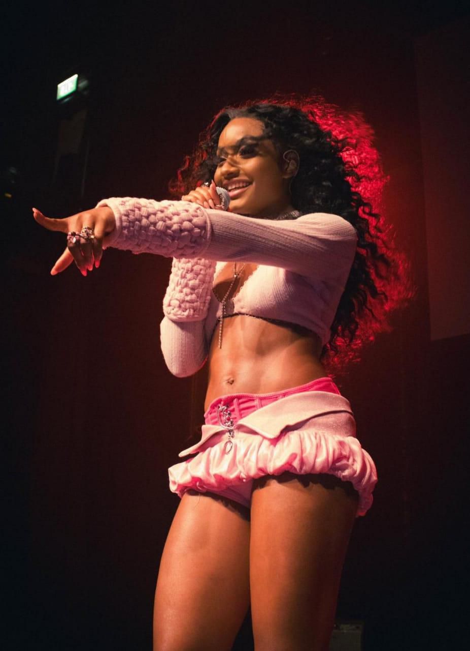 When Ayra Starr defends herself against trolls, all of a sudden she 'lacks respect' [Twitter/ Celestialbeing]