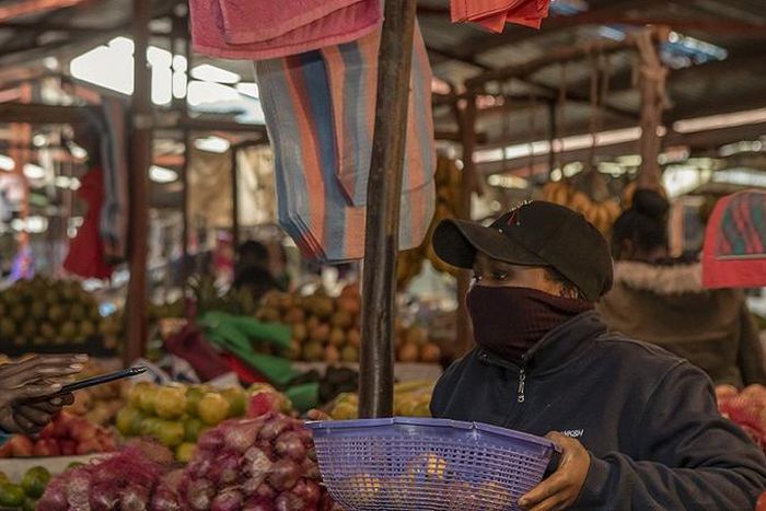 How the coronavirus pushes up food prices in Africa