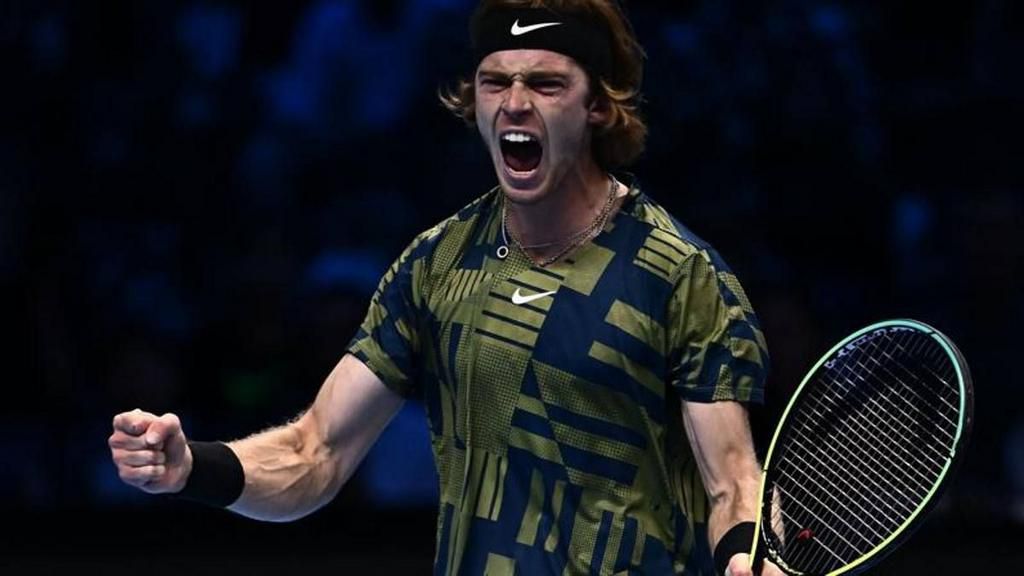 Andrey Rublev reaches first Nitto ATP semi-finals in Turin, knocking out Tsitsipas