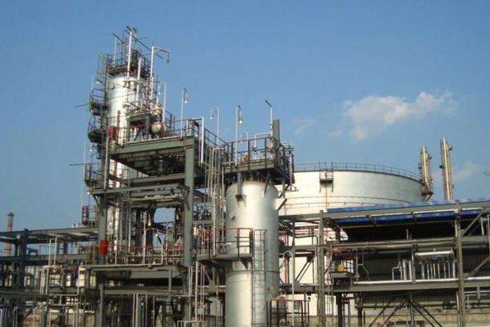 Oil refineries (Credit: Nigerian Finder)