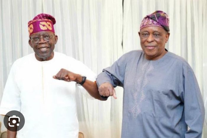 President Bola Tinubu and former Governor of Ogun State, Aremo Olusegun Osoba. [Twitter:@RovingPen]