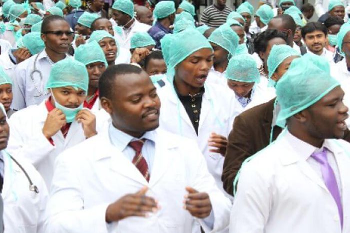 ___7590461___2017___11___13___9___resident-doctors-1