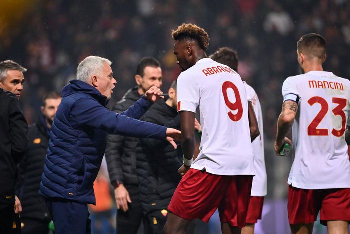 Mourinho blasts the attitude of one of his players following Roma's draw against Sassuolo