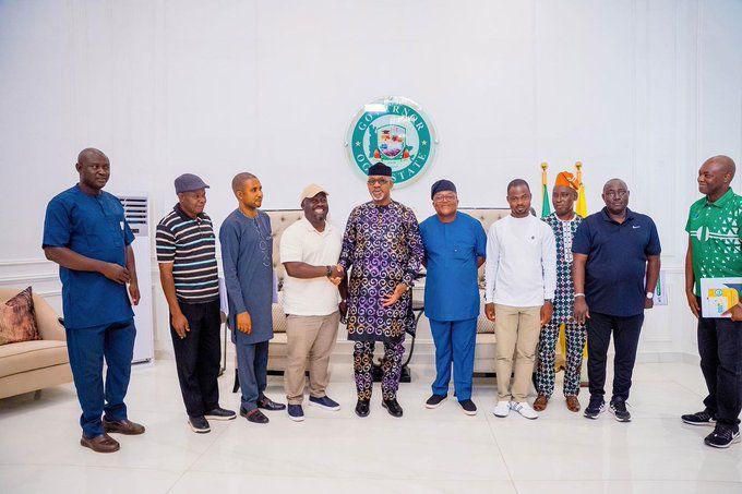 Federal Government delegation and Ogun state governor, Dapo Abiodun 