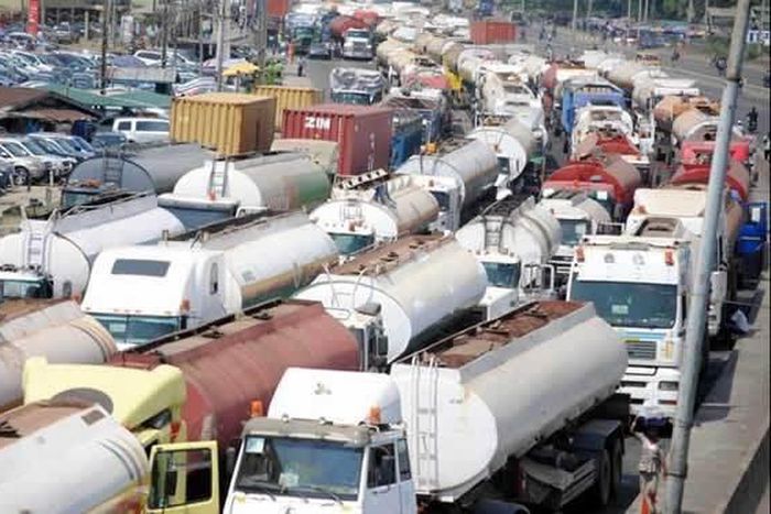 Traffic gridlock preventing waste removal in Apapa — LAWMA [premiumtimesng]