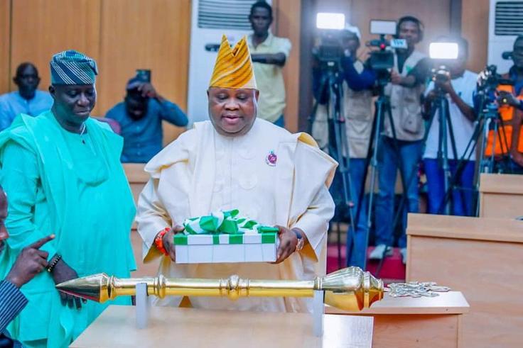 Governor Ademola Adeleke presents N273.9bn 2024 budget to Osun assembly [Twitter:@AAdeleke_01]