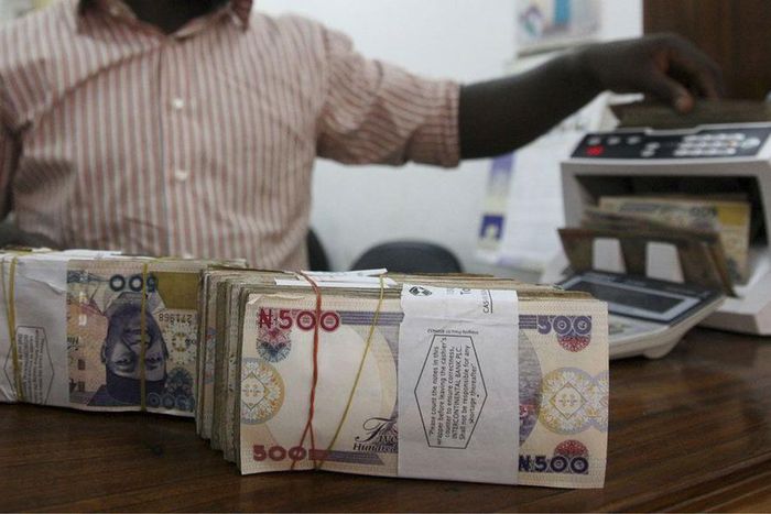 3 docked for alleged theft of bank’s counting machine. [Daily Post]