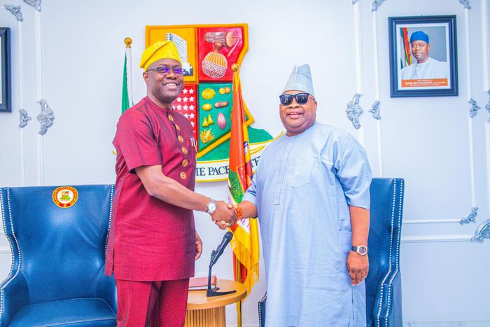 Governor Seyi Makinde of Oyo State and his Osun counterpart, Ademola Adeleke [Twitter:@seyiamakinde]