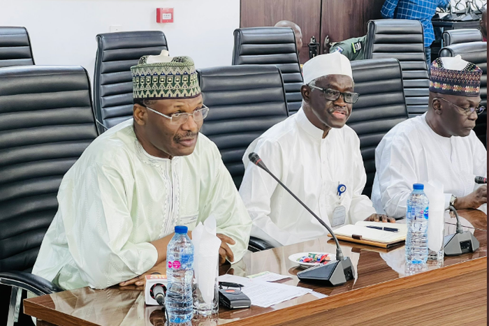 The Chairman of the Independent National Electoral Commission (INEC), Prof Mahmood Yakubu and other INEC officials during meeting with Labour Party lawyers on Monday, March 13, 2023, in Abuja. (INEC/Twitter)
