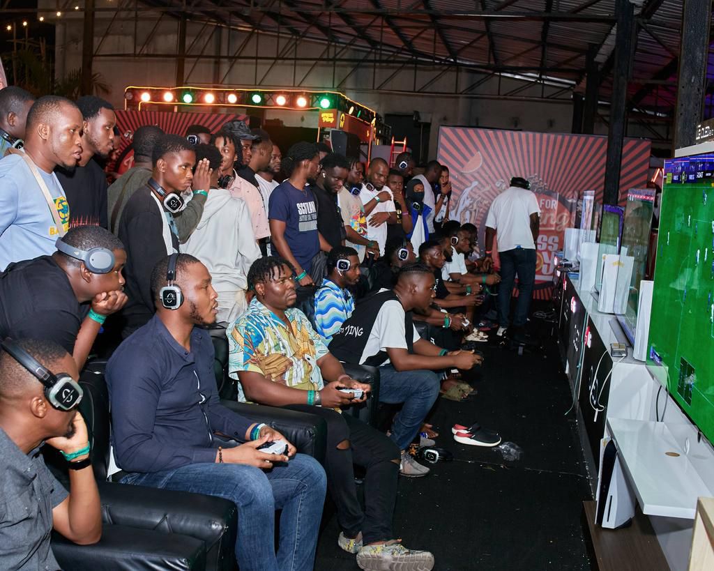 Play Buttons, music & good vibes - What you missed at Monkey Shoulder Press Play Concert