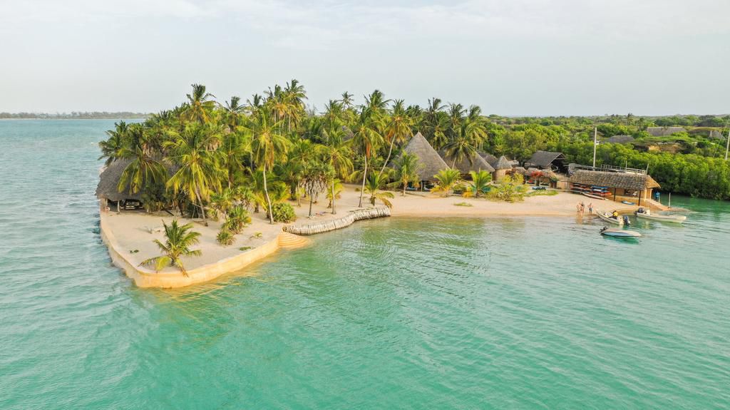 Lamu Island's Manda beach