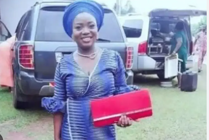 Toluige Olokoobi Babalola allegedly committed suicide by hanging herself with a rope. [NigeriaWorld]