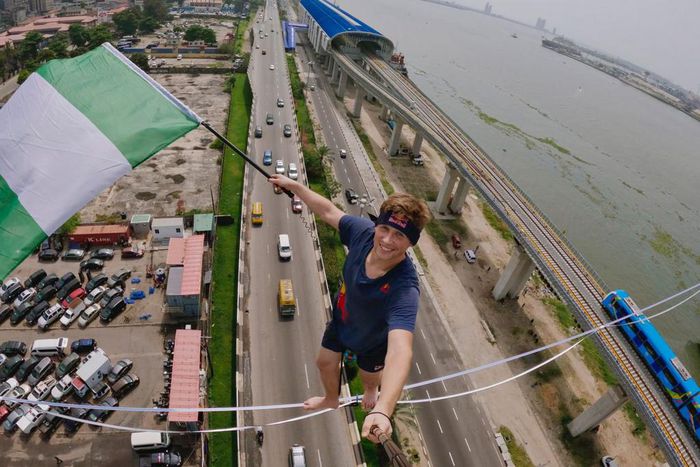 Sanwo-Olu hails Guinness World Record holder for capturing 'Perfect Lagos Selfie'  [Twitter:@jidesanwoolu]