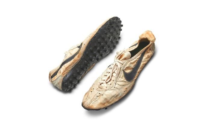 Waffle Racing Flat “Moon Shoe”