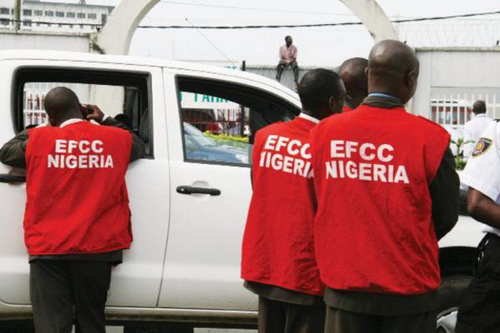 Operatives of the EFCC.