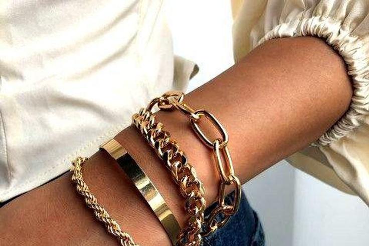 Chunky bracelets [Click my Hand]