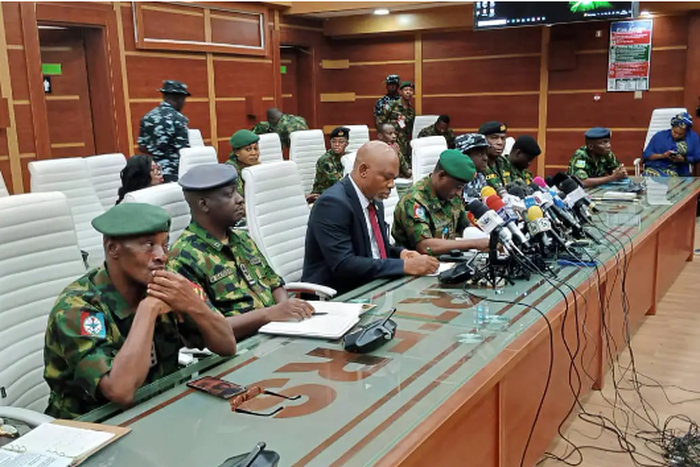 The Nigeria Army is helping the police to ensure the 2023 general elections are not disrupted by thugs. (Daily Trust)