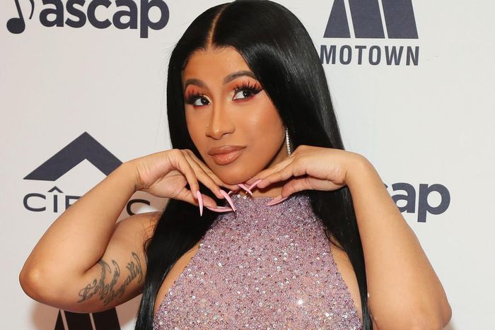 November 2020: Cardi B filed to dismiss the divorce.