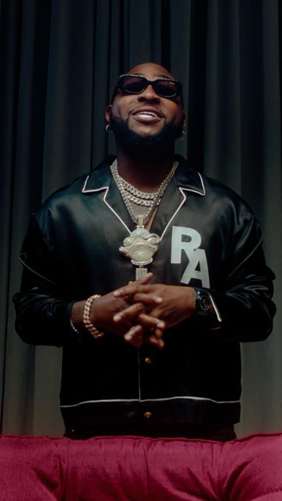 What is Bay Ice cooking with Davido?