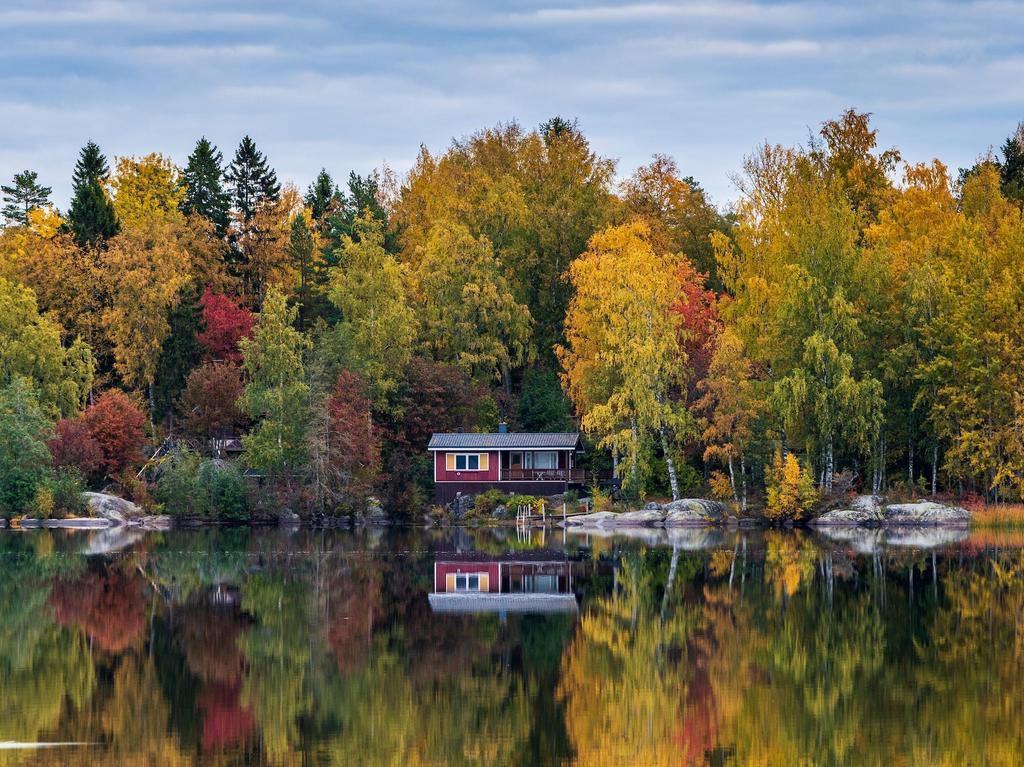 4: Travelers can visit 189 countries without a visa in 2023 if they have a passport from Finland, Italy, or Luxembourg.