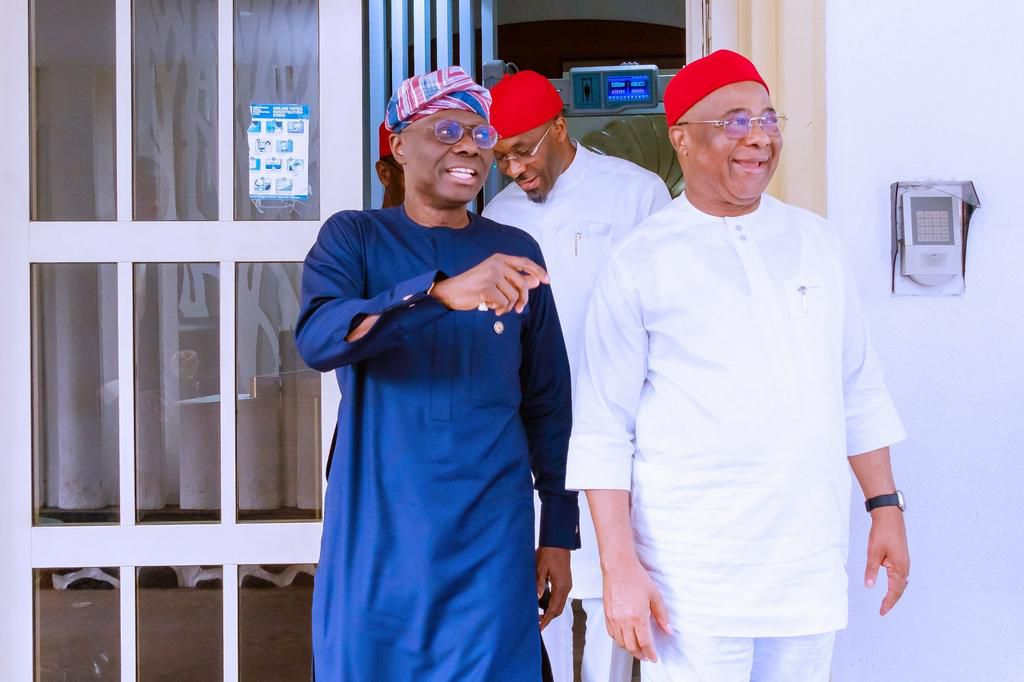 Governor Babajide Sanwo-Olu and his Imo State counterpart, Hope Uzodimma. [Twitter:@Hope_Uzodimma1]