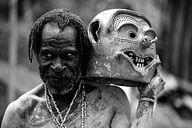 Asaro Mud Man Kabiufa PNG