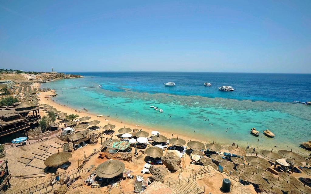 Naama Bay beach in Egypt [WorldBeachGuide]