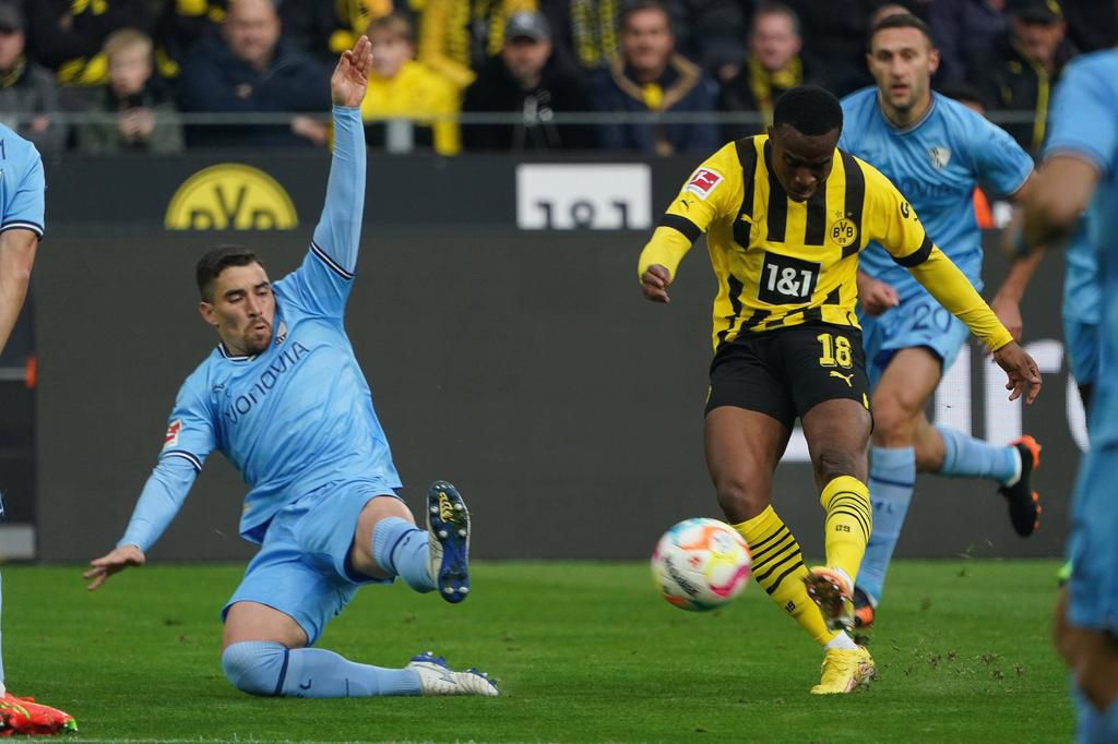 Moukoko inspired Dortmund to an easy win over Bochum.