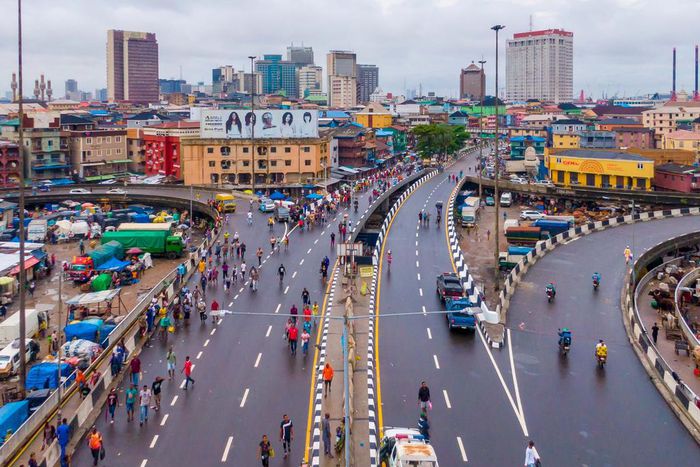FG, Lagos govt reopen Eko/Apogbon bridges after 15 months closure. [Twitter:@jidesanwoolu]