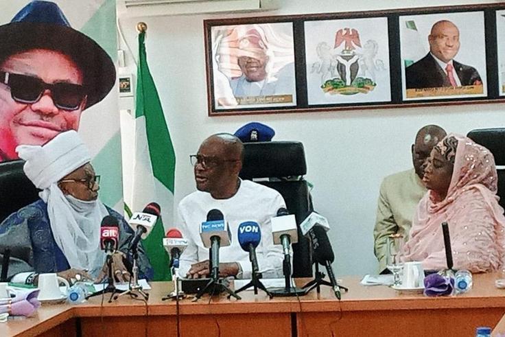 From L-R: Chairman, Abuja National Mosque Management Board, Etsu of Nupe, Alhaji Yahaya Abubakar; Minister of FCT, Mr Nyesom Wike; and Minister of State for FCT, Dr Mariya Mahmoud, during a visit by members of the Mosque management board in Abuja on We...