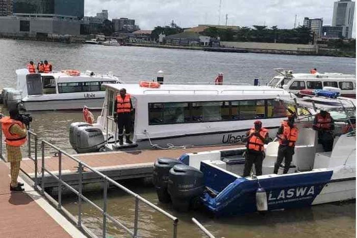 Third Mainland Bridge repairs: LASWA deploys safety systems on waterways.  (TEKEDIA)