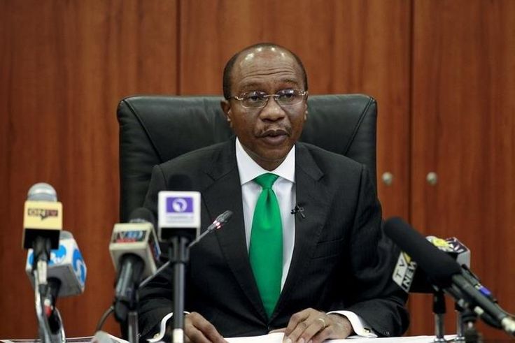 Central Bank Governor Godwin Emefiele speaks at the monthly MPC meeting in Abuja, Nigeria,  September 22, 2015.    REUTERS/Afolabi Sotunde