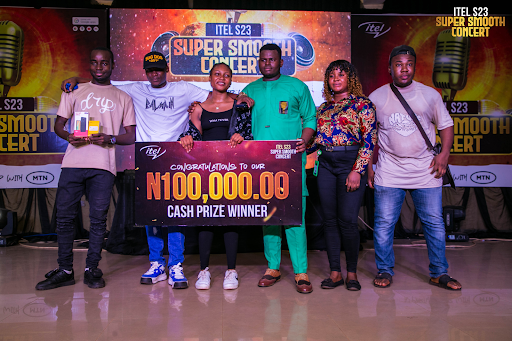 itel S23 Super Smooth Concert takes Nigerian campuses by storm with music & talent