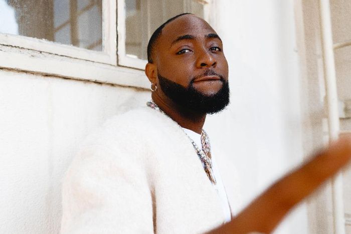 Davido shares colourful visuals for 'Na Money'