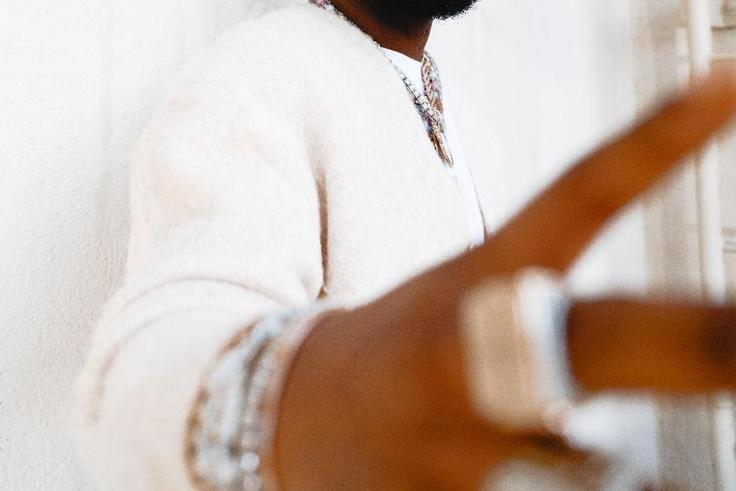 Davido shares colourful visuals for 'Na Money'