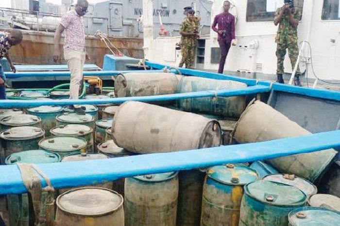 Navy seizes boat engaged in illegal bunkering. [NAN]