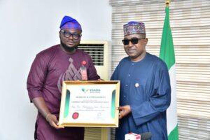 The Executive Director, Vanguard Against Drug Abuse (VGADA) and the Chairman, National Drug Law Enforcement Agency (NDLEA) retired Brig. Gen. Buba Marwa during one of the NGO’s visit to the NDLEA headquarters, Abuja