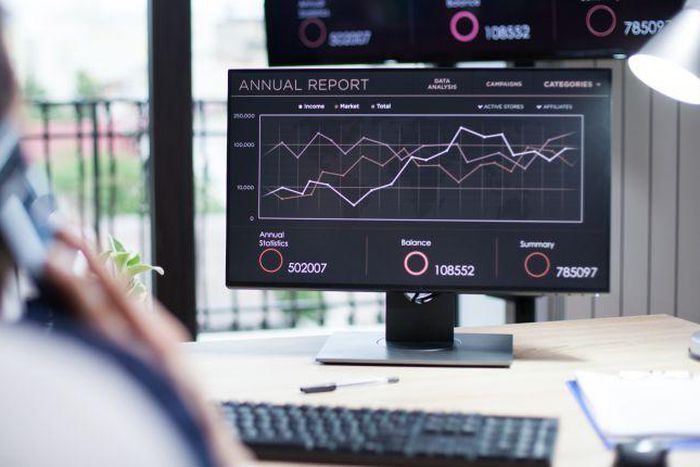 Risk management in indices trading: Tips and tools for managing your exposure