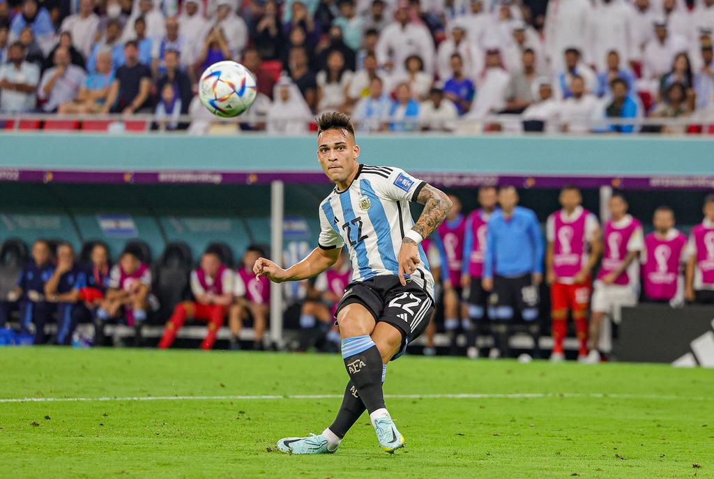Lautaro Martinez wasted several chances as Argentina beat Australia