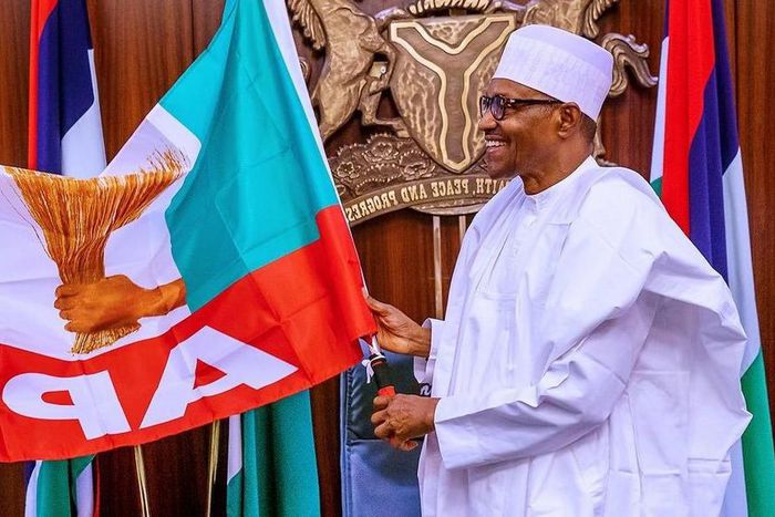 The All Progressives Congress (APC) says the government of President Muhammadu Buhari is working for Nigerians. [Twitter/@BashirAhmaad]