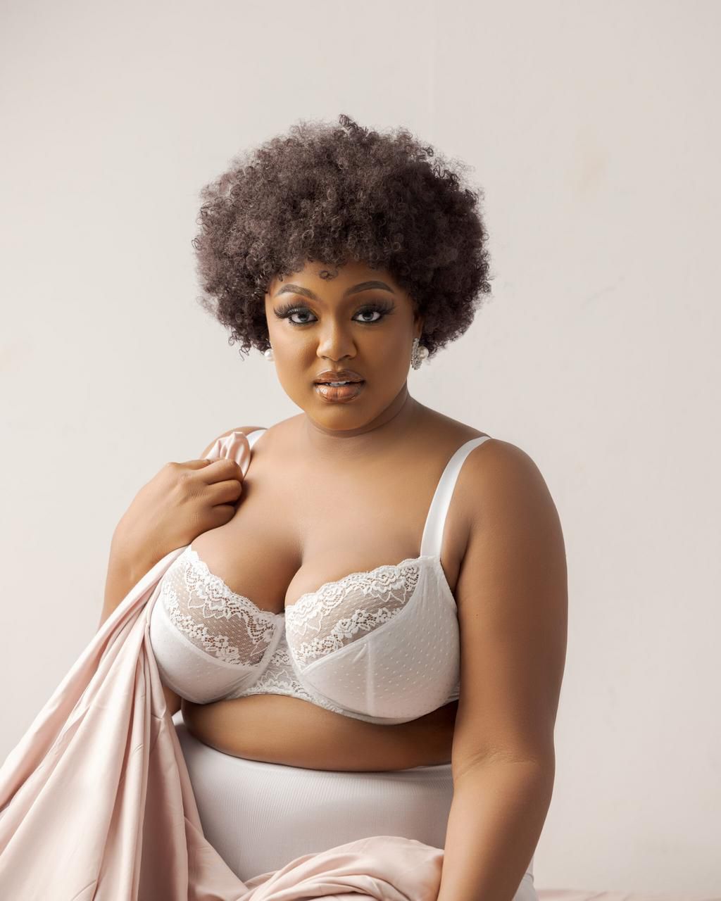 My Full Chest [MFClingerie]