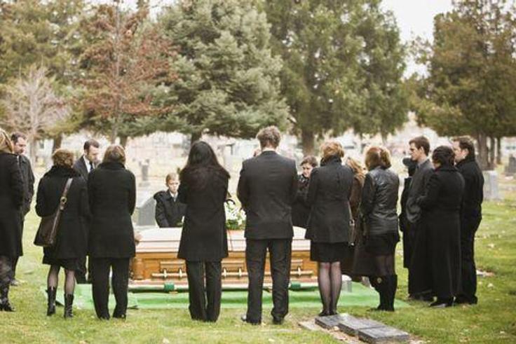 Choosing The Perfect Farewell: Best funeral caskets for sale