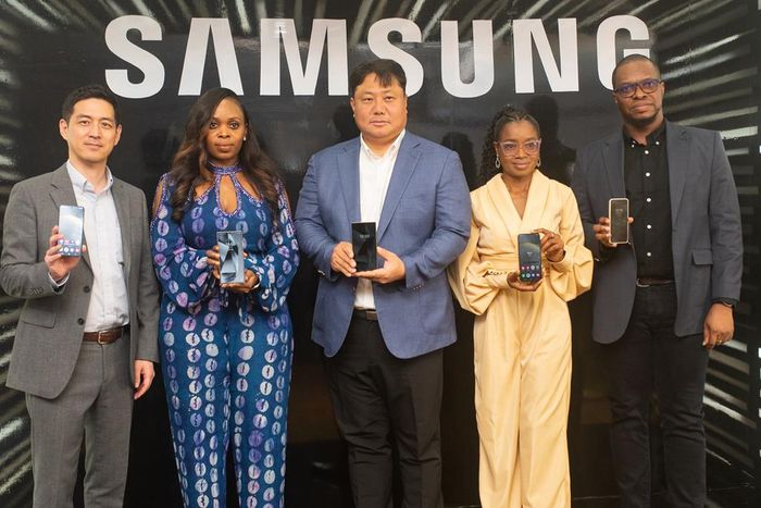 L-R: Nathan Lee, Business Manager, MX Division; Chika Nnadozie, Head of Marketing, Samsung West Africa; Sung-won Jung, the CEO, Samsung West Africa; Joy Tim-Ayoola, Head of Group, MX Division, and Steven Okwara, Product Manager, MX Division during unve...