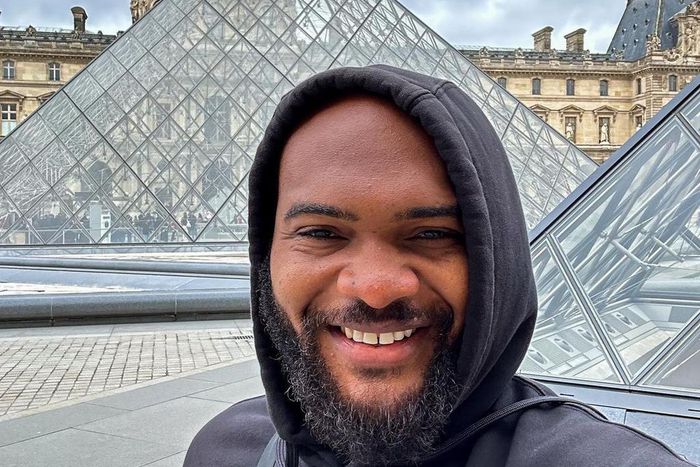 The best Nigerian travel vloggers [Instagram/tayoaina]