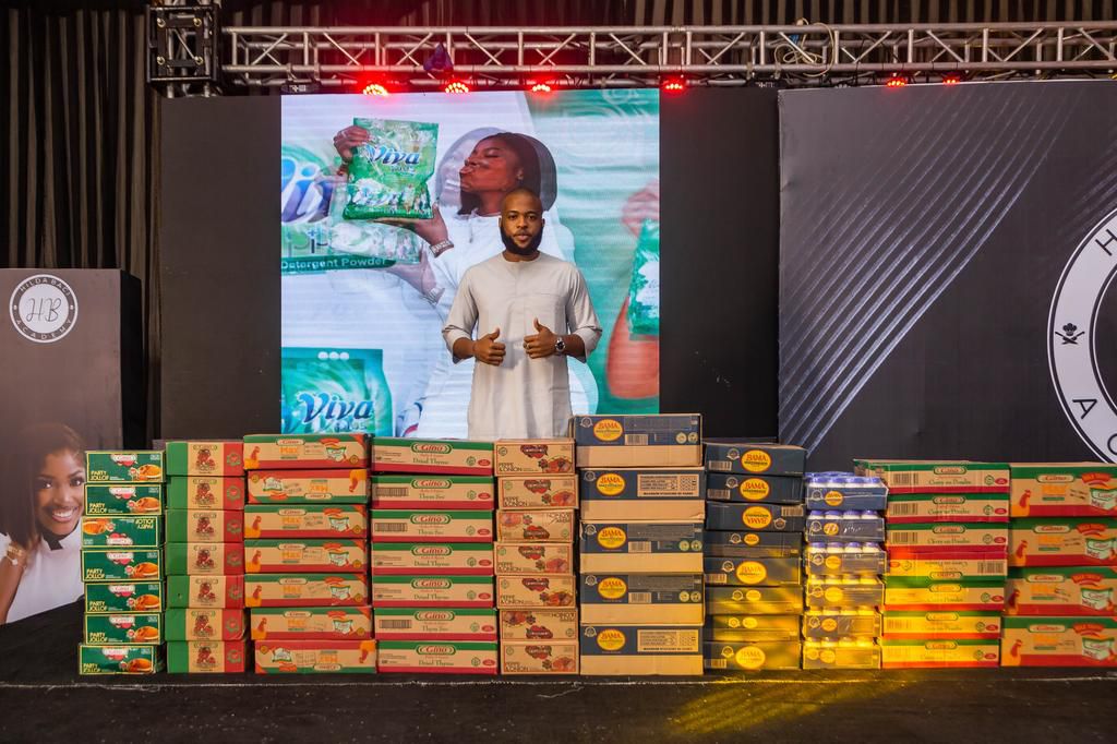 GBfoods awards a winner at the My Food By Hilda Prize Giving ceremony with a one year supply of two of its flagship brands, Gino and Bama Mayonnaise.