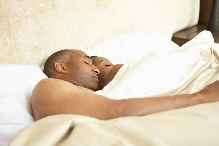 ___7684107___2017___12___4___15___Couple+asleep+in+bed+Thy+Black+Man