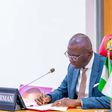 Chairman, EnterpriseNGR, Mr Aigboje Aig-Imoukhuede (left) and Gov. Babajide Sanwo-Olu of Lagos State during the inauguration of the Lagos International Financial Centre Council at the EXCO Chamber, Lagos House, Alausa, Ikeja, on Friday, Nov. 3, 2023 [T...